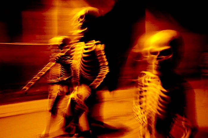 Danza de la Muerte y procesión de Verges