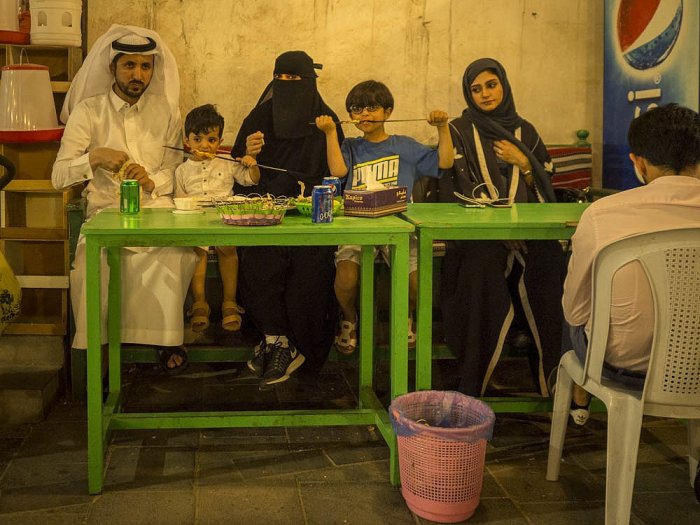 CIRCUM / Olympus - DOHA - Catar - Souq Waquif